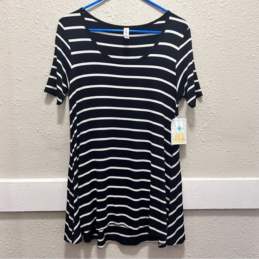 NWT LuLaRoe Perfect T Black & White Stripes